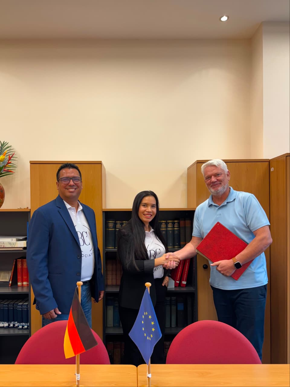Firma de convenio para dar inicio al proyecto